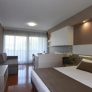 Apartmanhotel All'adige, Verona